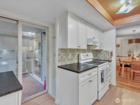 4629 W Lake Sammamish Parkway SE Issaquah WA 98027