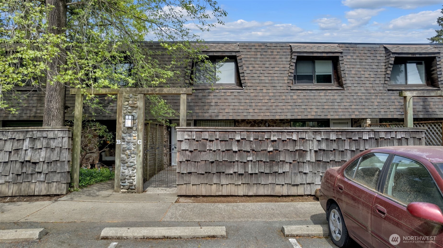 20620 76th Avenue W Edmonds WA 98026