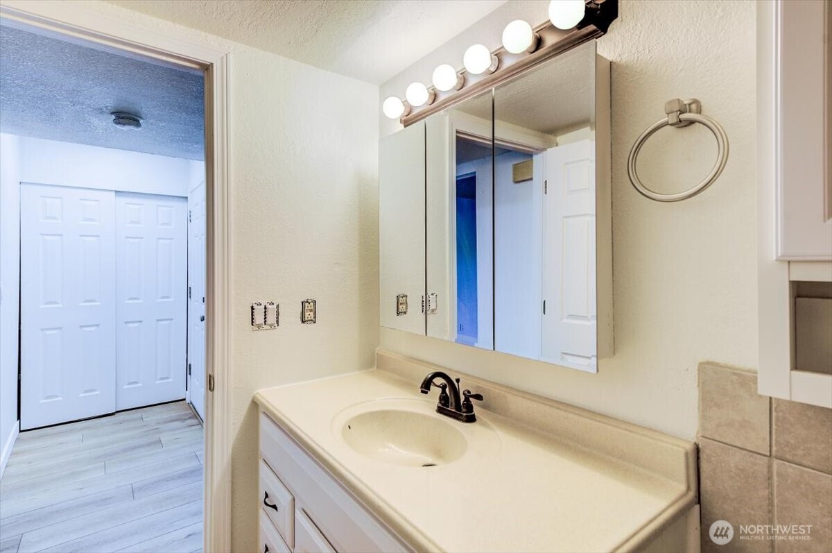 14443 127th Kirkland WA 98034