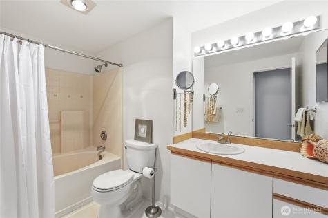 5416 S 234th Place Kent WA 98032