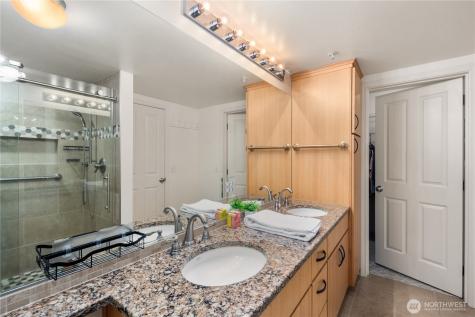 22614 43rd Avenue S Kent WA 98032