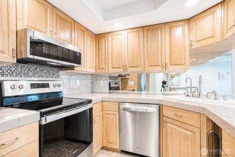 8260 53rd Avenue W Mukilteo WA 98275