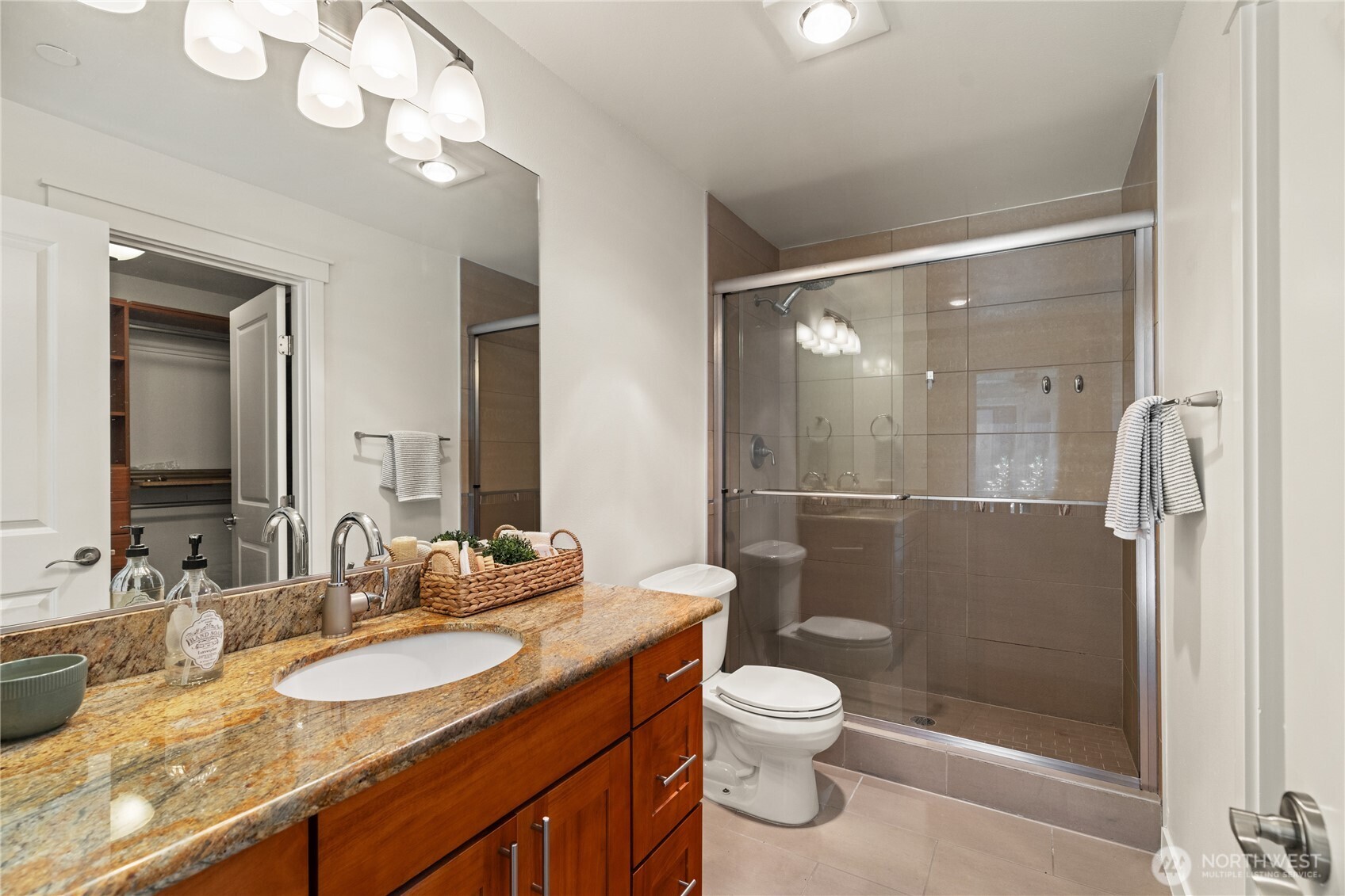 3212 81st Place SE Mercer Island WA 98040