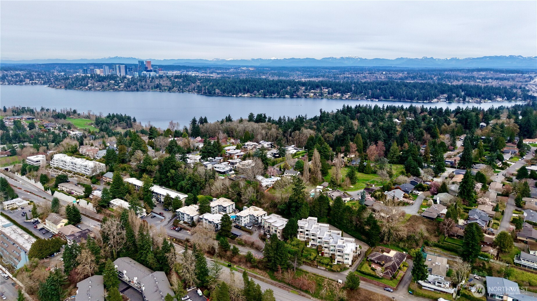 3212 81st Place SE Mercer Island WA 98040