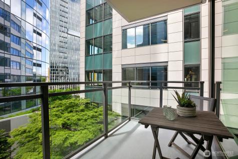 820 Blanchard Street Seattle WA 98121