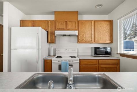 11236 3rd Avenue E Tacoma WA 98445