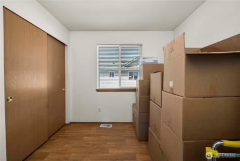 11236 3rd Avenue E Tacoma WA 98445