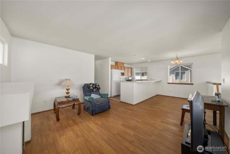 11236 3rd Avenue E Tacoma WA 98445