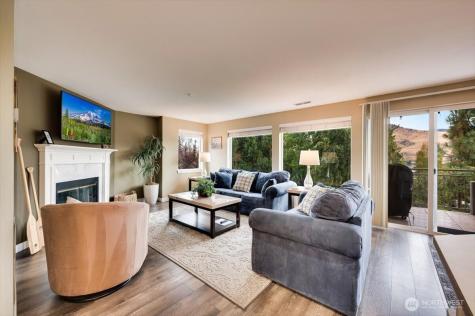 808 W Manson Highway Chelan WA 98816