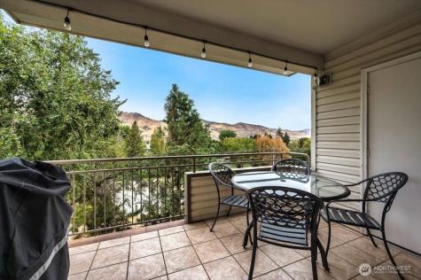 808 W Manson Highway Chelan WA 98816