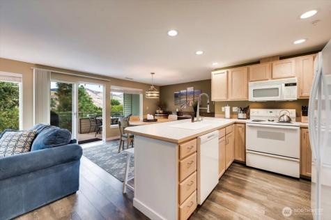 808 W Manson Highway Chelan WA 98816