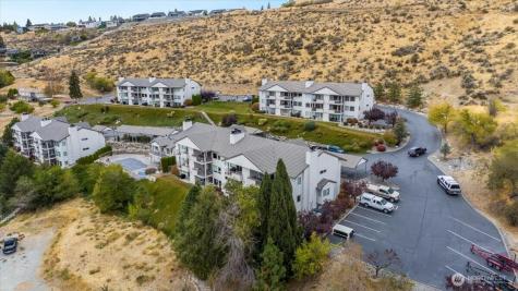 808 W Manson Highway Chelan WA 98816