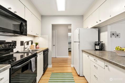 521 5th Avenue W Seattle WA 98119