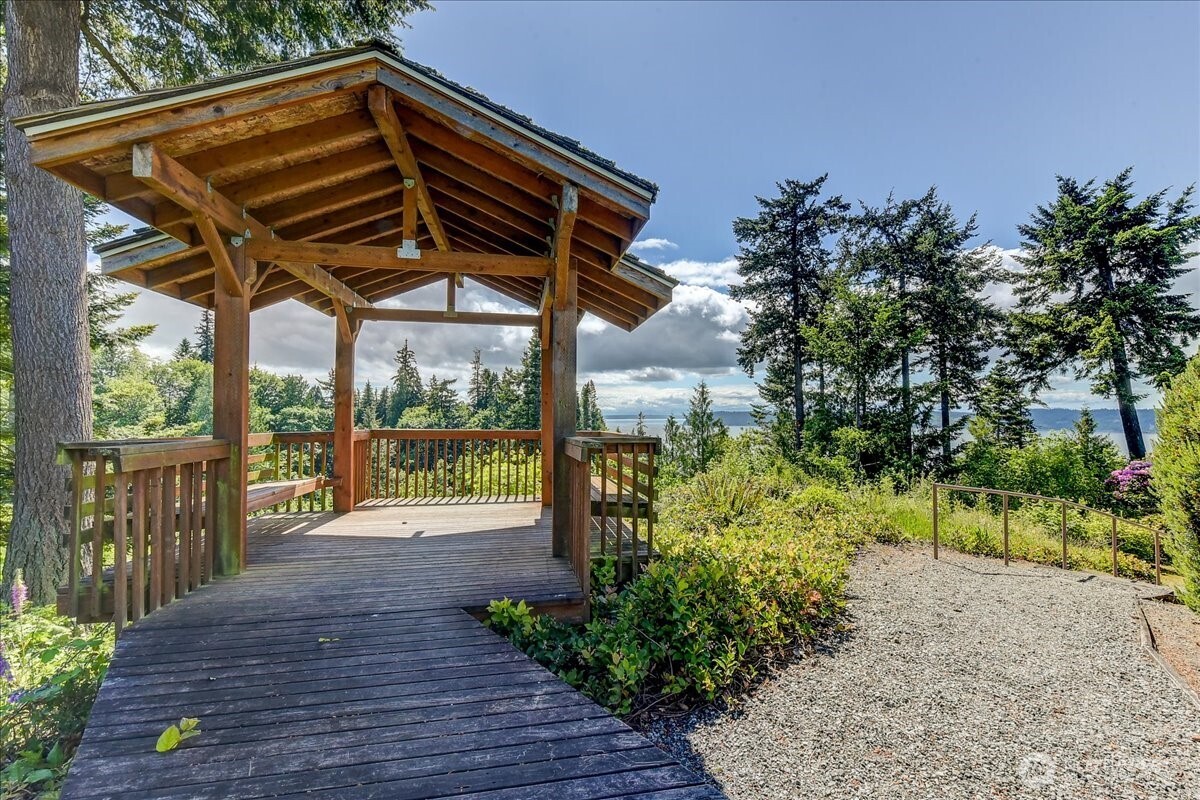 8106 53rd Avenue W Mukilteo WA 98275