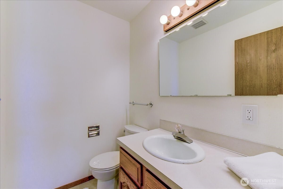 8106 53rd Avenue W Mukilteo WA 98275