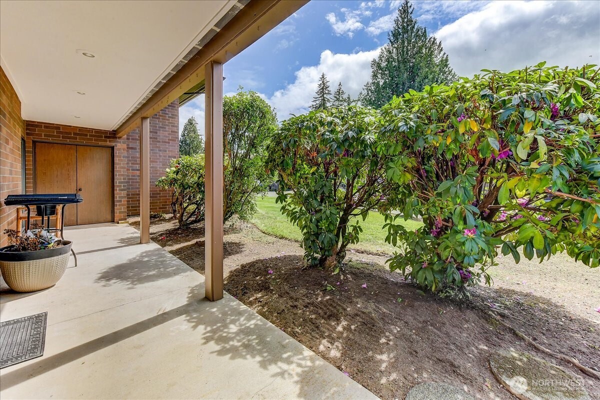 8106 53rd Avenue W Mukilteo WA 98275