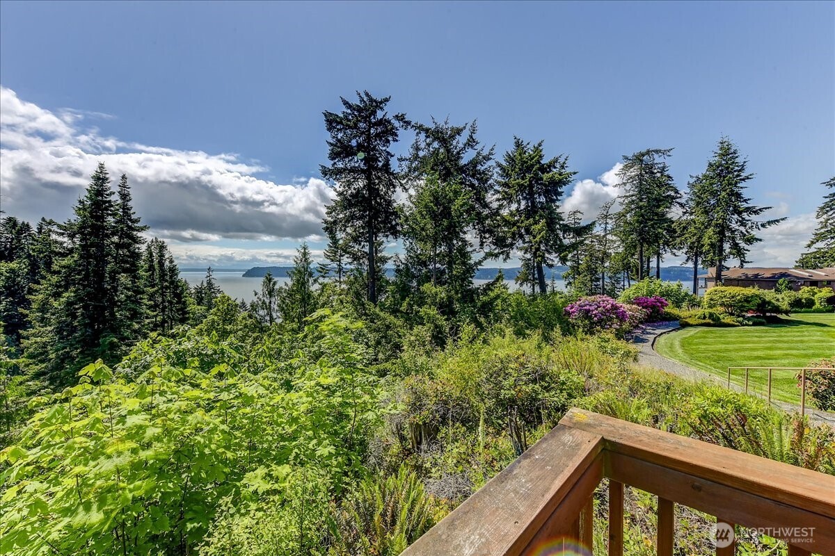 8106 53rd Avenue W Mukilteo WA 98275