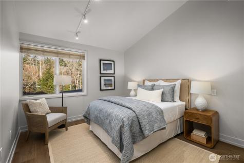 4323 E Lake Sammamish Parkway SE Issaquah WA 98029