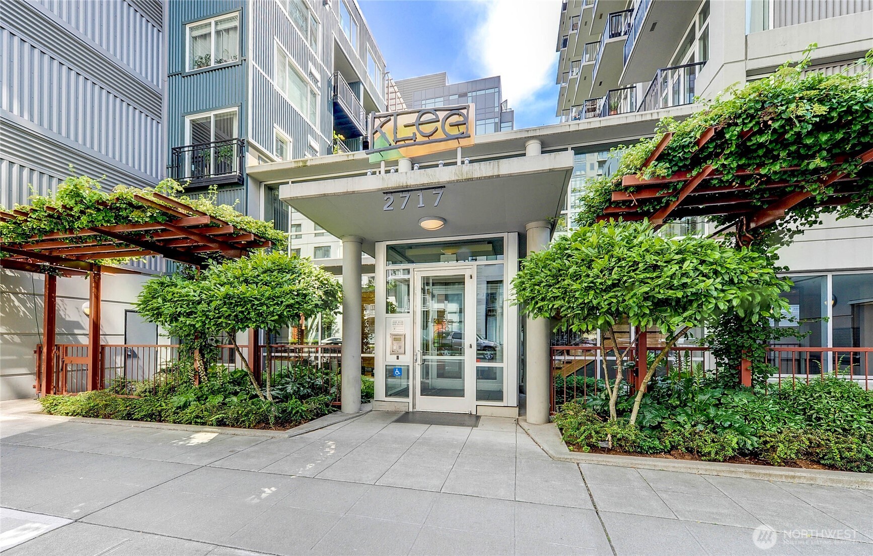2717 Western Avenue Seattle WA 98121