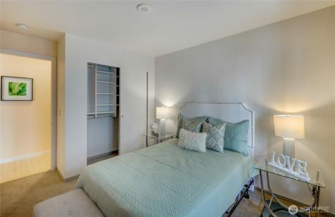 2717 Western Avenue Seattle WA 98121