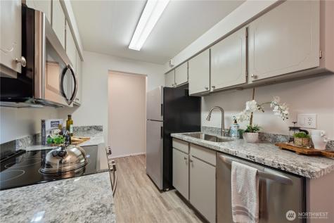 11006 NE 68th Street Kirkland WA 98033