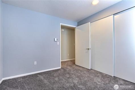 957 12th Street NE Auburn WA 98002