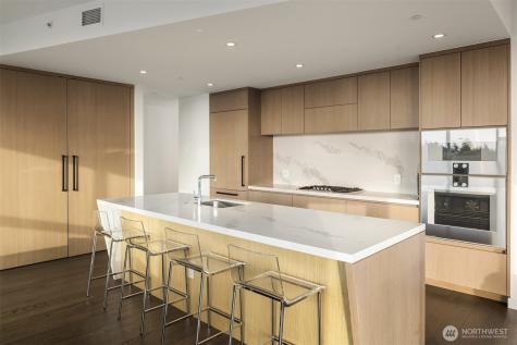 188 Bellevue Way NE Bellevue WA 98004