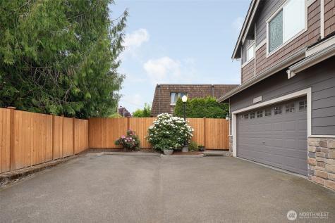 2502 204th Place SW Lynnwood WA 98036