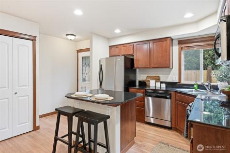 2502 204th Place SW Lynnwood WA 98036