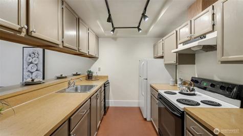 8800 20th Avenue NE Seattle WA 98115