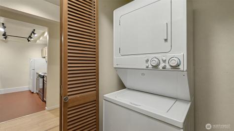 8800 20th Avenue NE Seattle WA 98115