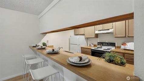 8800 20th Avenue NE Seattle WA 98115