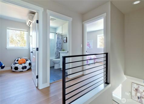 4834 25th Avenue SW Seattle WA 98106