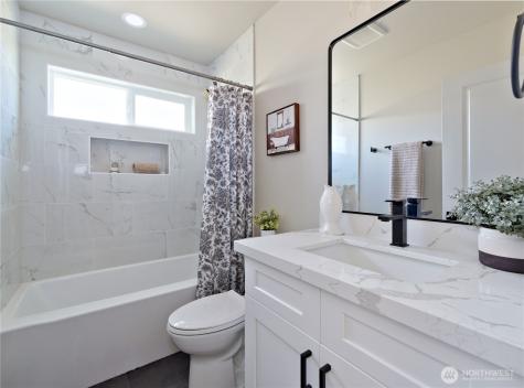 4834 25th Avenue SW Seattle WA 98106