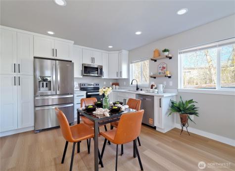 4834 25th Avenue SW Seattle WA 98106