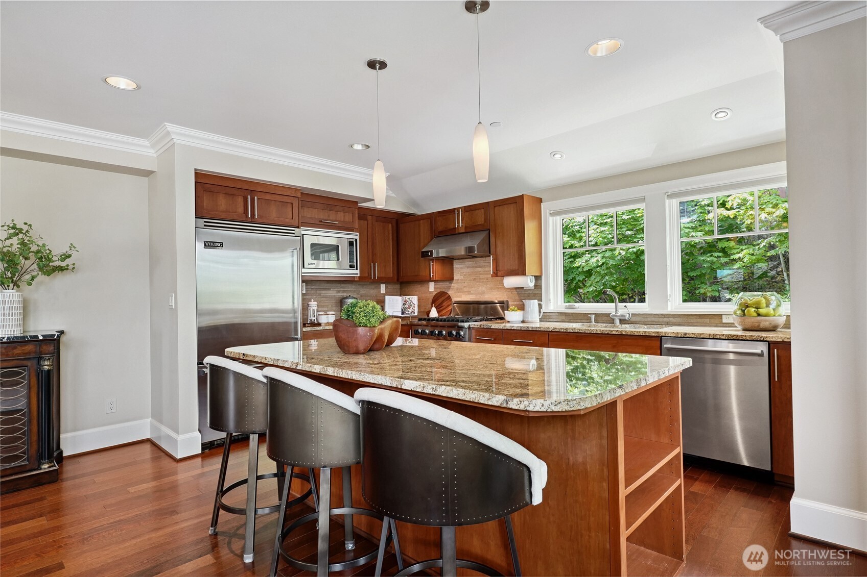 506 Lakeside Avenue S Seattle WA 98144