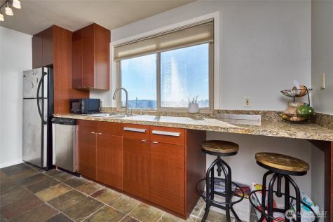 812 N 42nd Street Seattle WA 98103