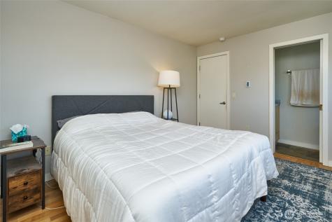 812 N 42nd Street Seattle WA 98103