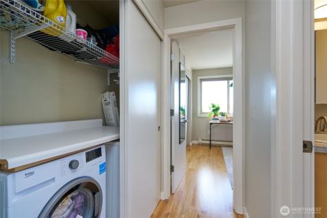 812 N 42nd Street Seattle WA 98103