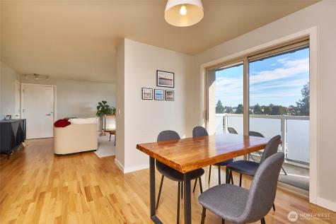 812 N 42nd Street Seattle WA 98103