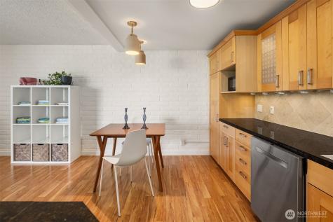 9909 NE 1st Bellevue WA 98004