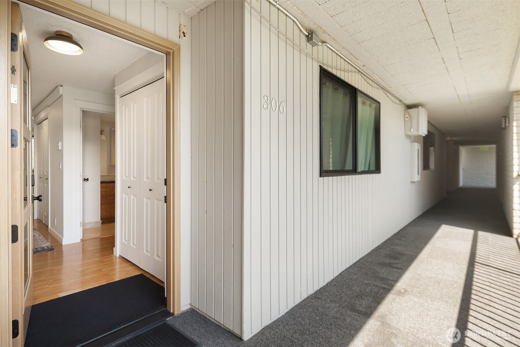 9909 NE 1st Bellevue WA 98004