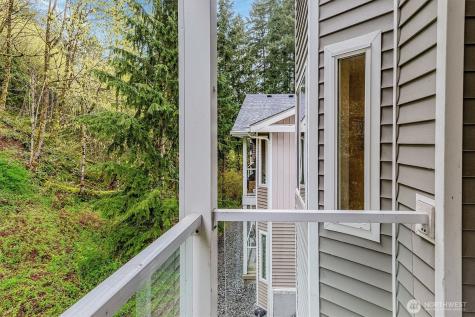 715 Harrington Place SE Renton WA 98058