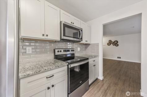 715 Harrington Place SE Renton WA 98058