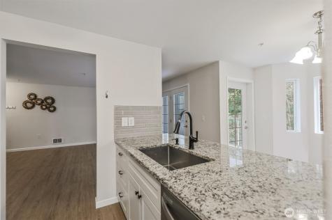 715 Harrington Place SE Renton WA 98058