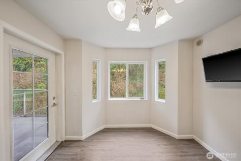 715 Harrington Place SE Renton WA 98058