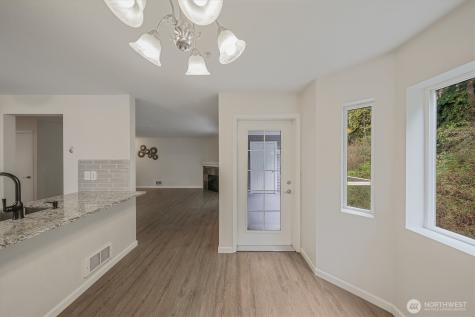 715 Harrington Place SE Renton WA 98058
