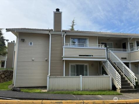21301 52nd Avenue W Mountlake Terrace WA 98043