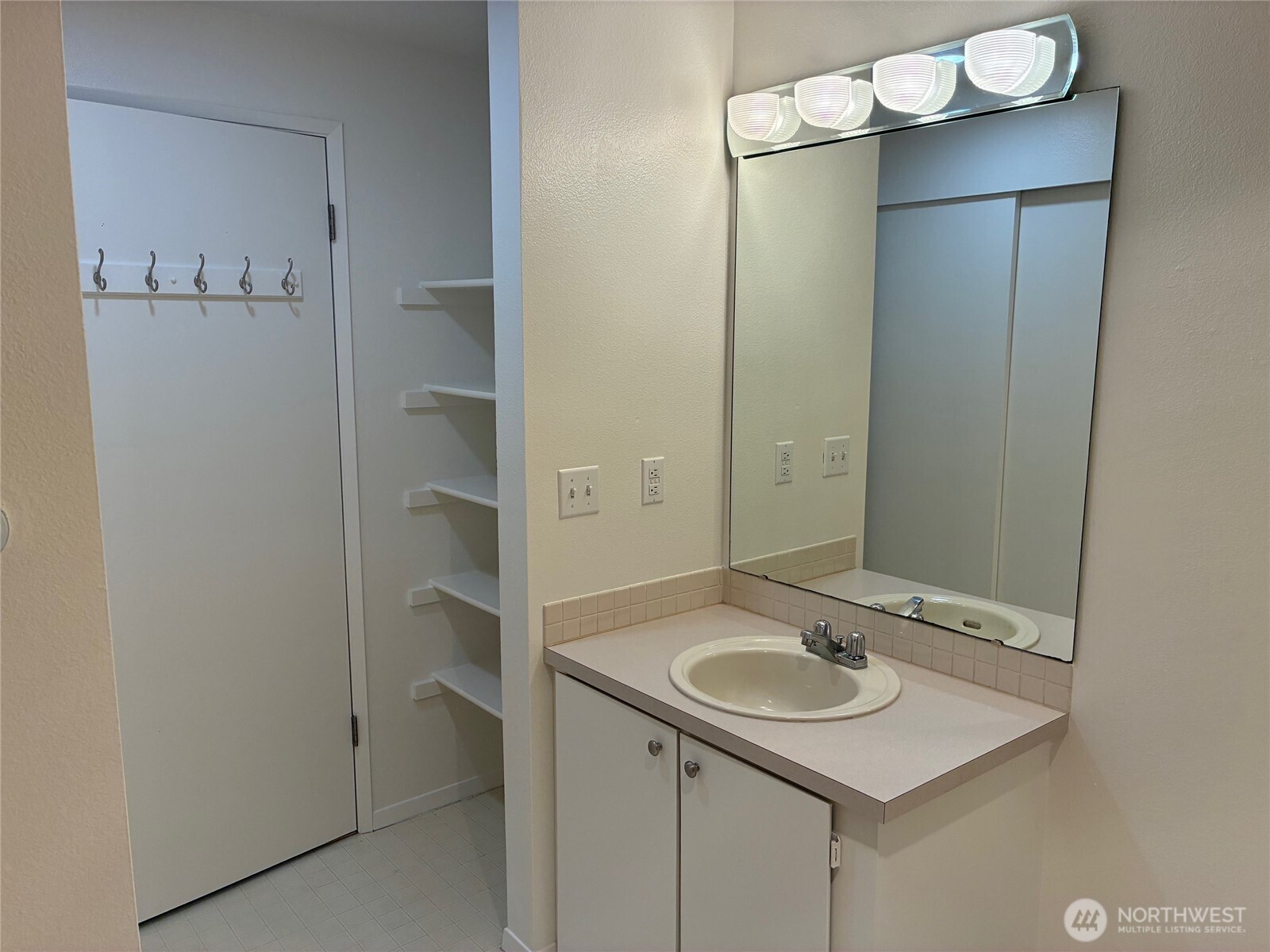 21301 52nd Avenue W Mountlake Terrace WA 98043