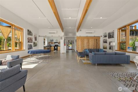 204 Shepard Way NW Bainbridge Island WA 98110